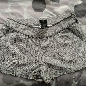 Super cute black and white shorts! Mossimo