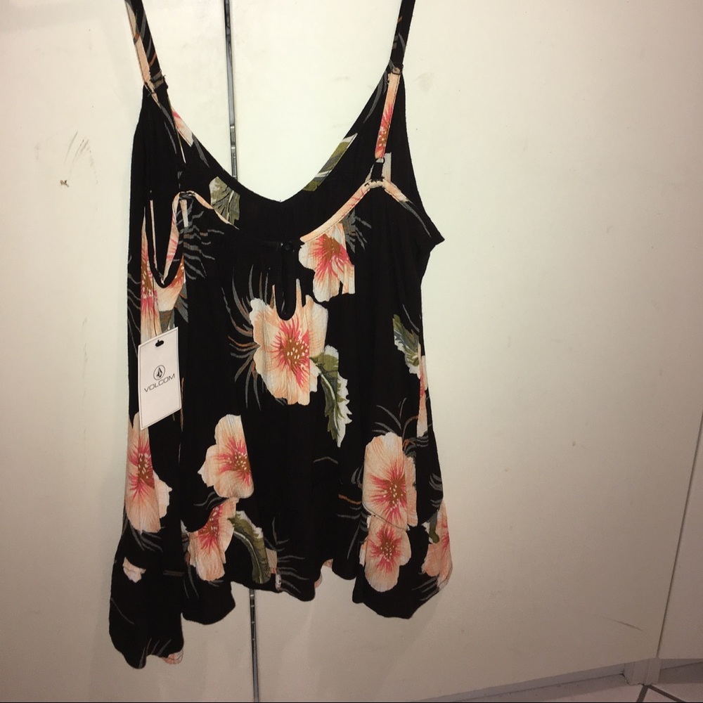 Volcom Tropical - Picture 7 of 8