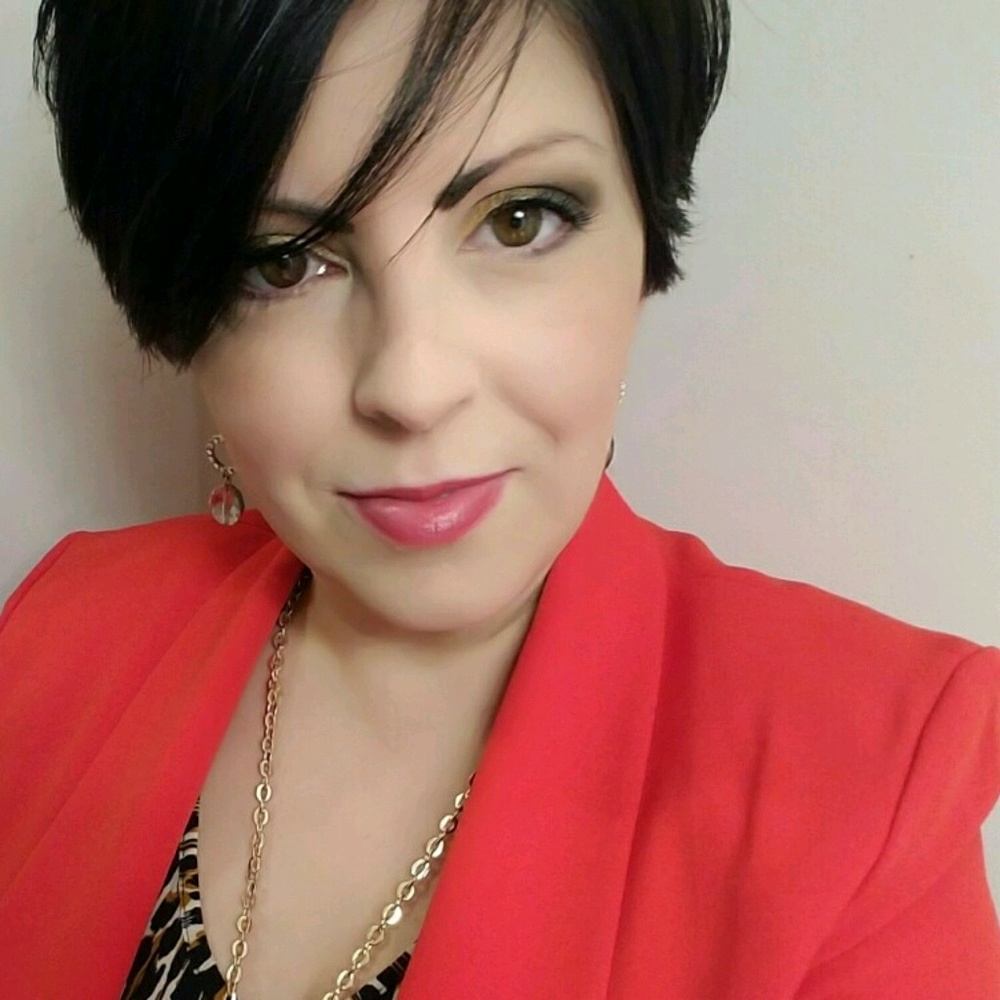 Meet your Posher, Teresa