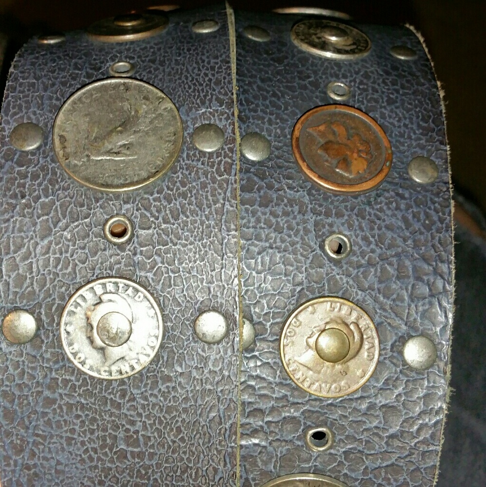 Antoniazzi distressed