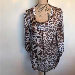 Sheer beautiful print blouse/3/4 sleeve