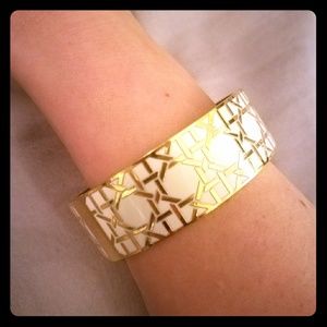 Kate Spade Shoot the Breeze Idiom Bangle