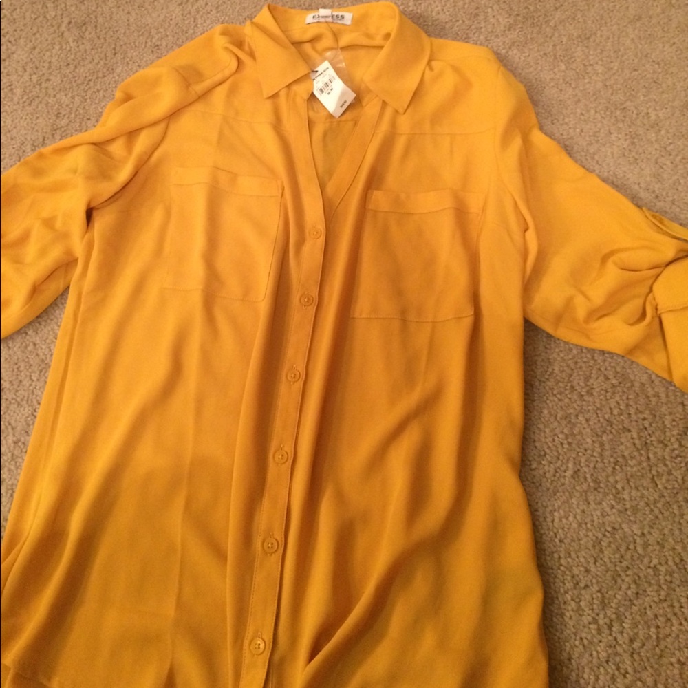 NWT express button down shirt