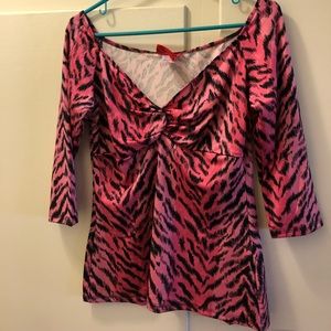 YARD SALE deadly dames L top