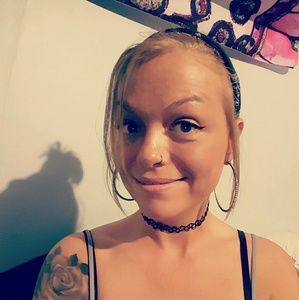 Meet your Posher, Christy