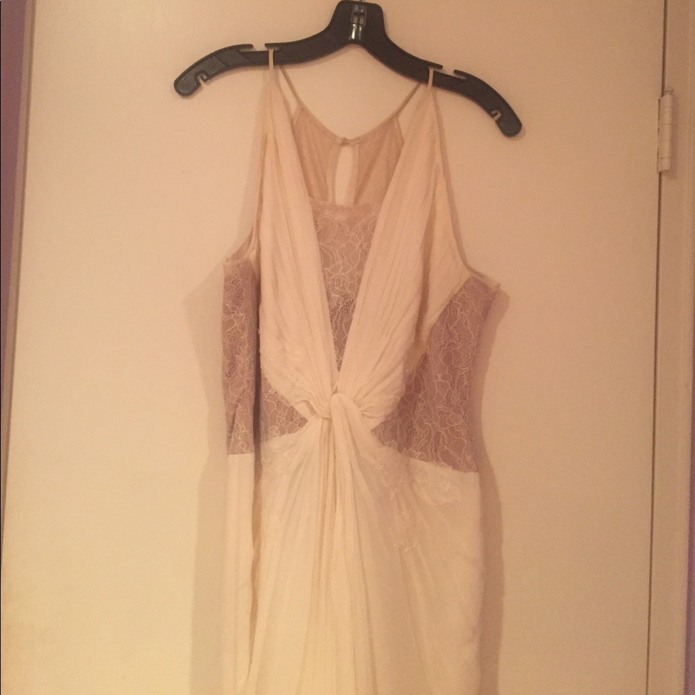 BCBG Dress Maxazria size 12 ivory chiffon and lace dress