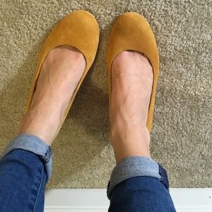 Merona suede mustard wedges - size 9.5