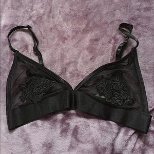 Black Bralette W Floral Detail