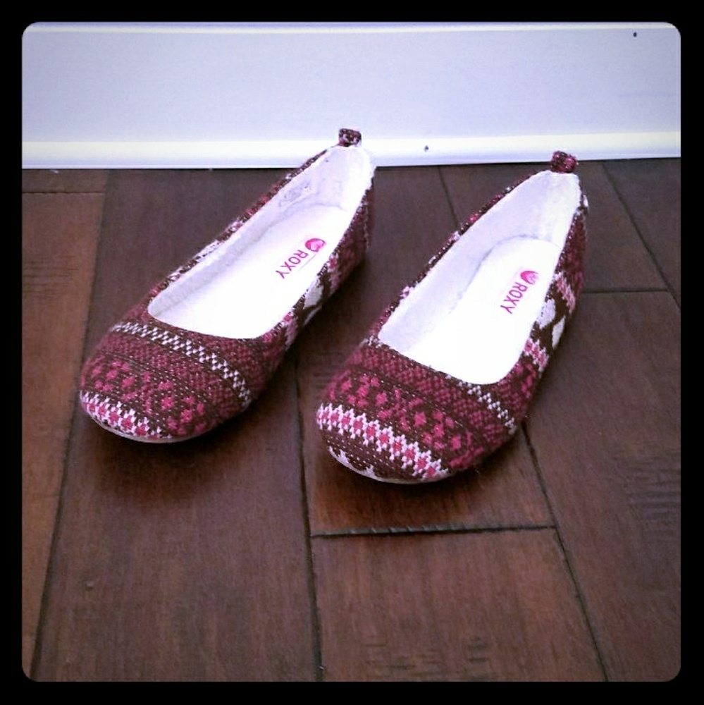 LAST CHANCE, BEST OFFER WILL BE TAKEN Roxy Flats