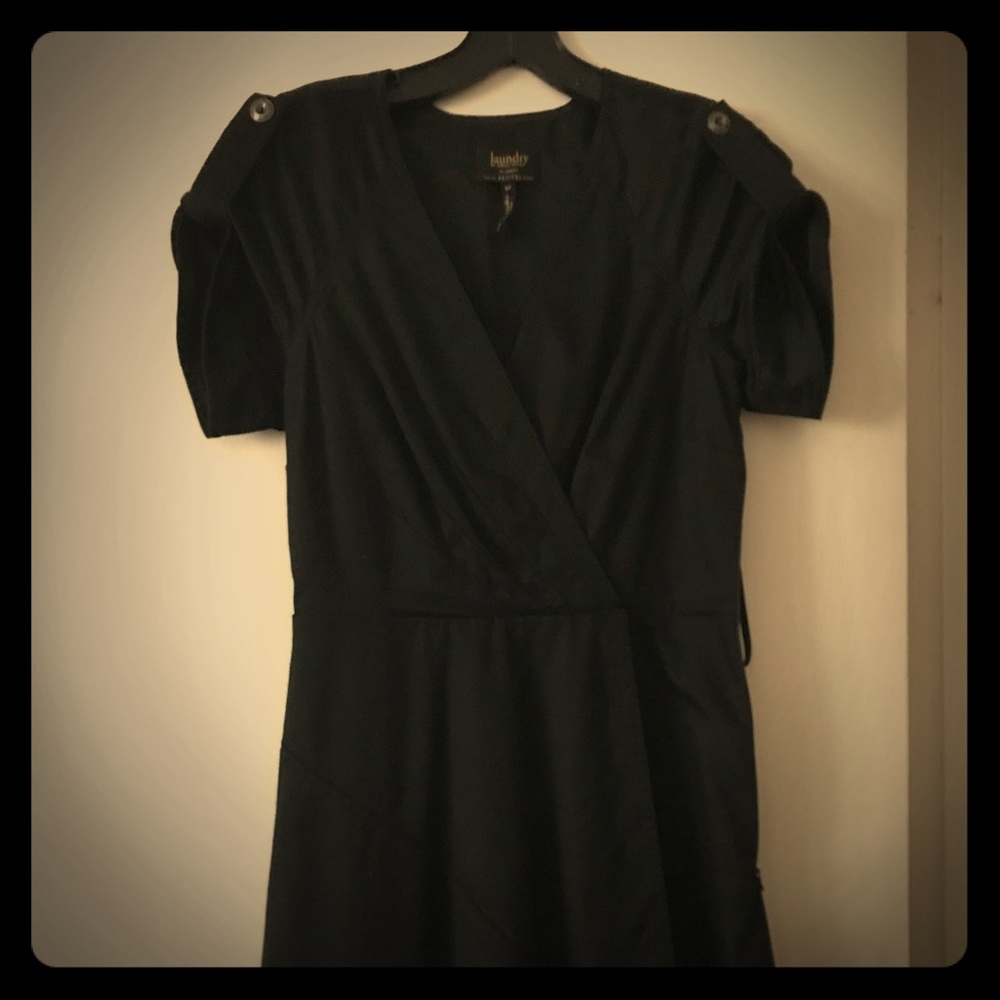 Black short sleeved fun dress