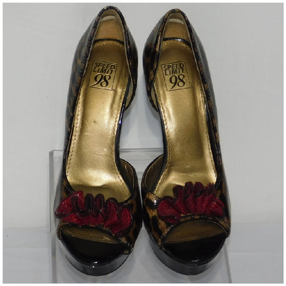 SPEED LIMIT 98, Bow Peep Toe Platform, size 7 M - Picture 3 of 8
