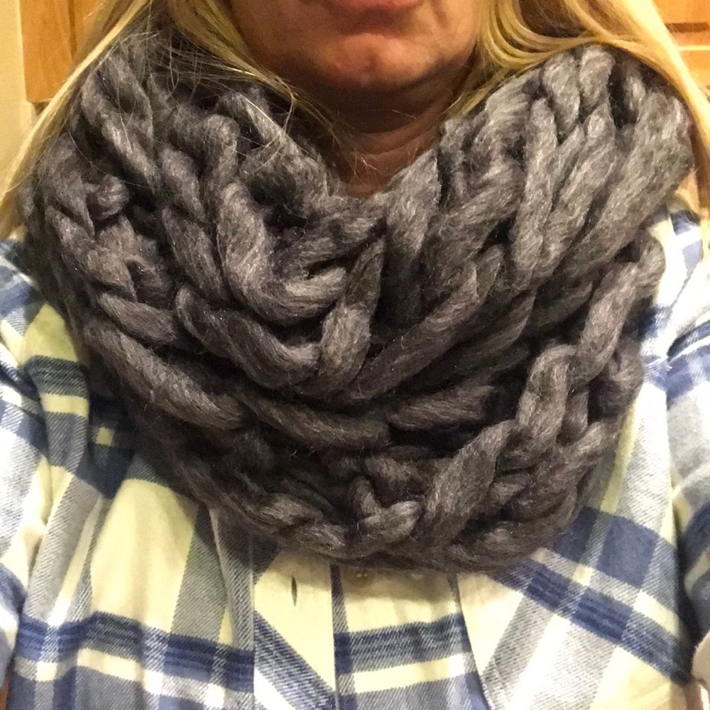 Chunky, cozy and warm infinity scarf new with tags