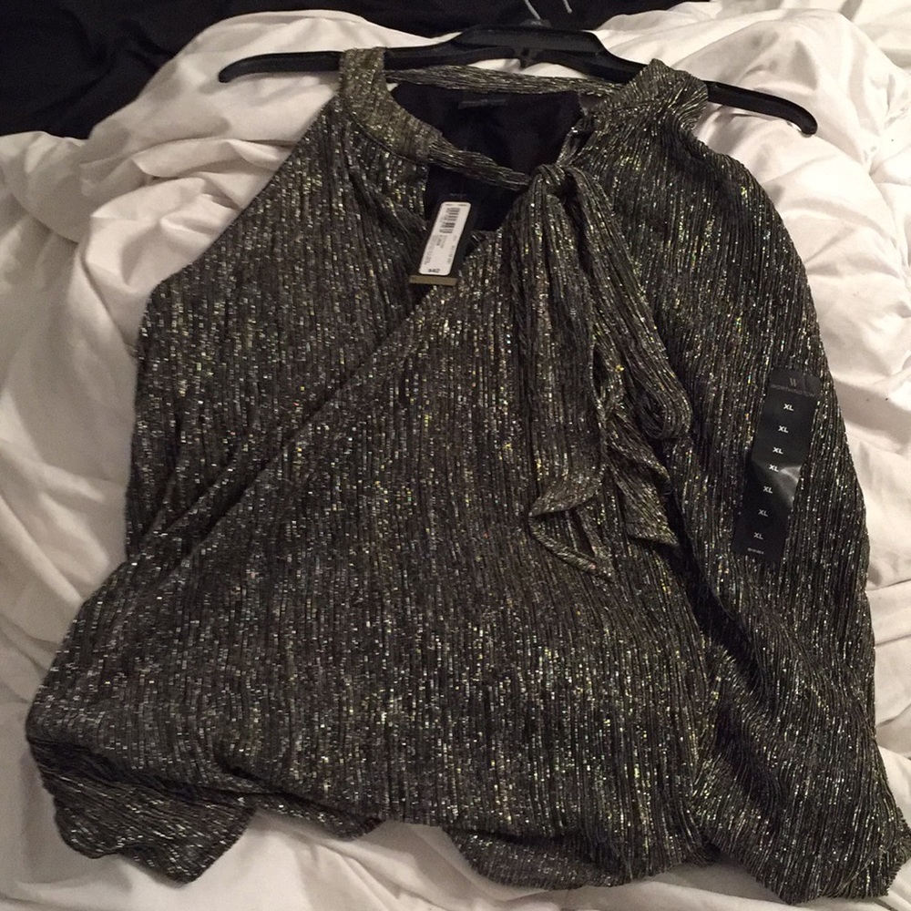 NWT Worthington Silver and Gold Dress shirt