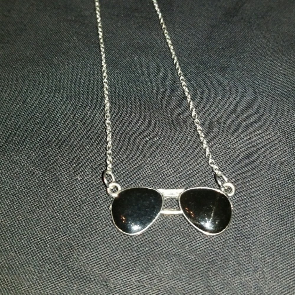 Sun glass necklace
