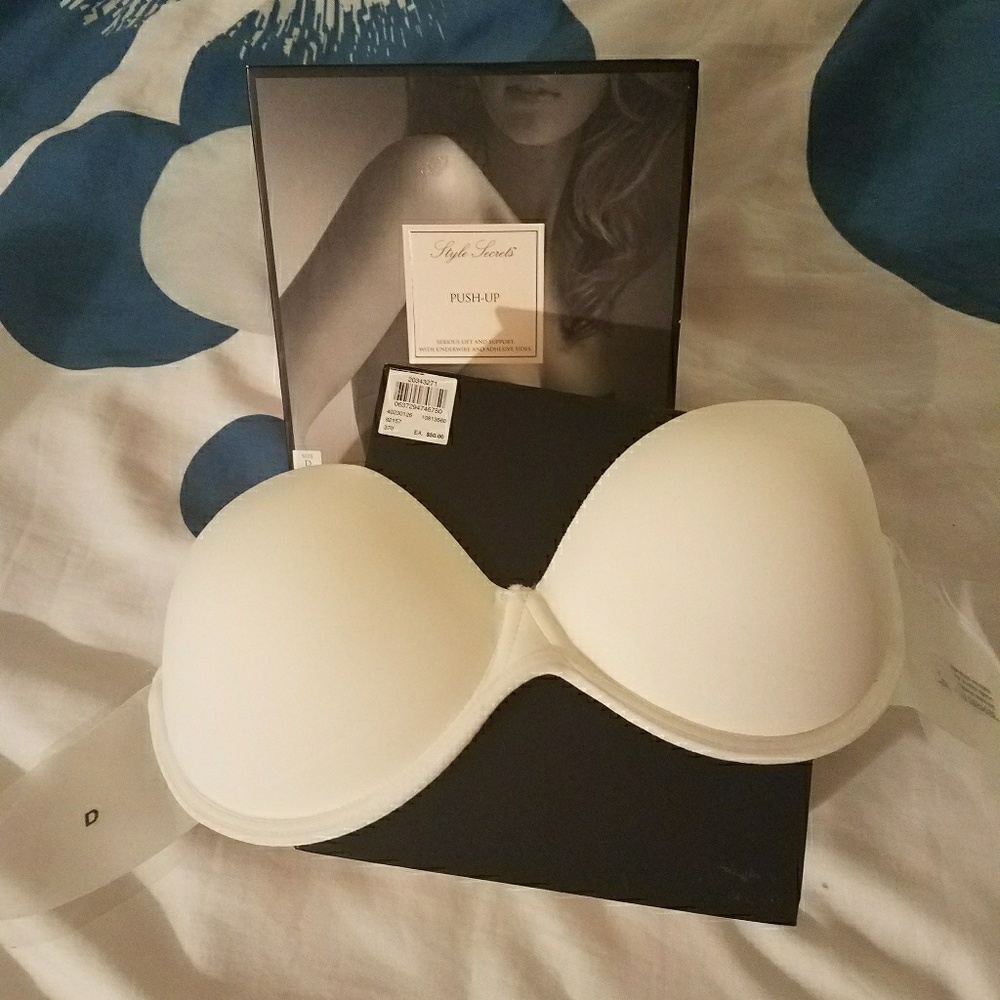 Strapless push up victoria secrets size D