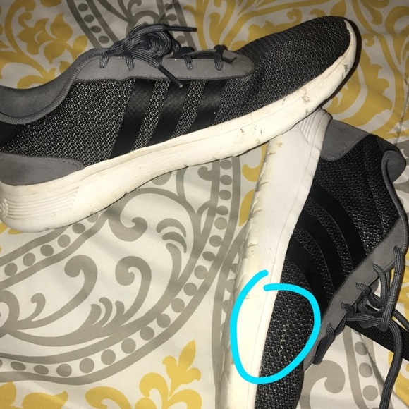 Men's adidas tennis shoes - Picture 4 of 4