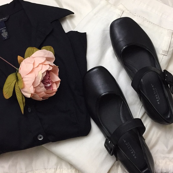 Kenneth Cole Reaction Shoes - 👠Kenneth Cole Reaction Mary Janes, Size 7