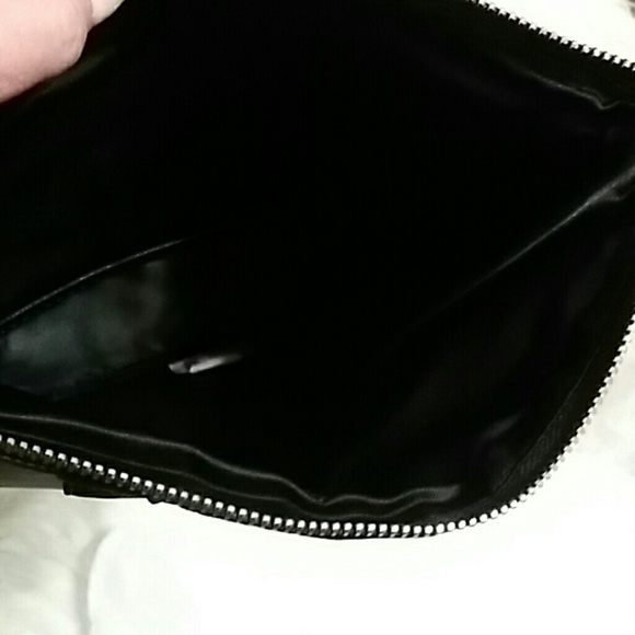 Vegan leather clutch - Picture 5 of 6