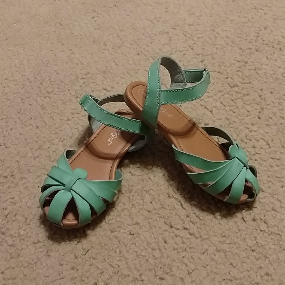 💲SALE!! 3 ITEMS FOR $15 💲Sandals