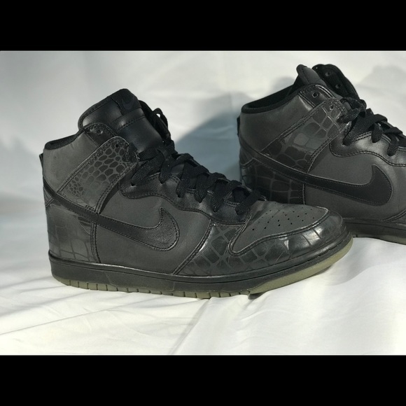 nike dunk reflective croc