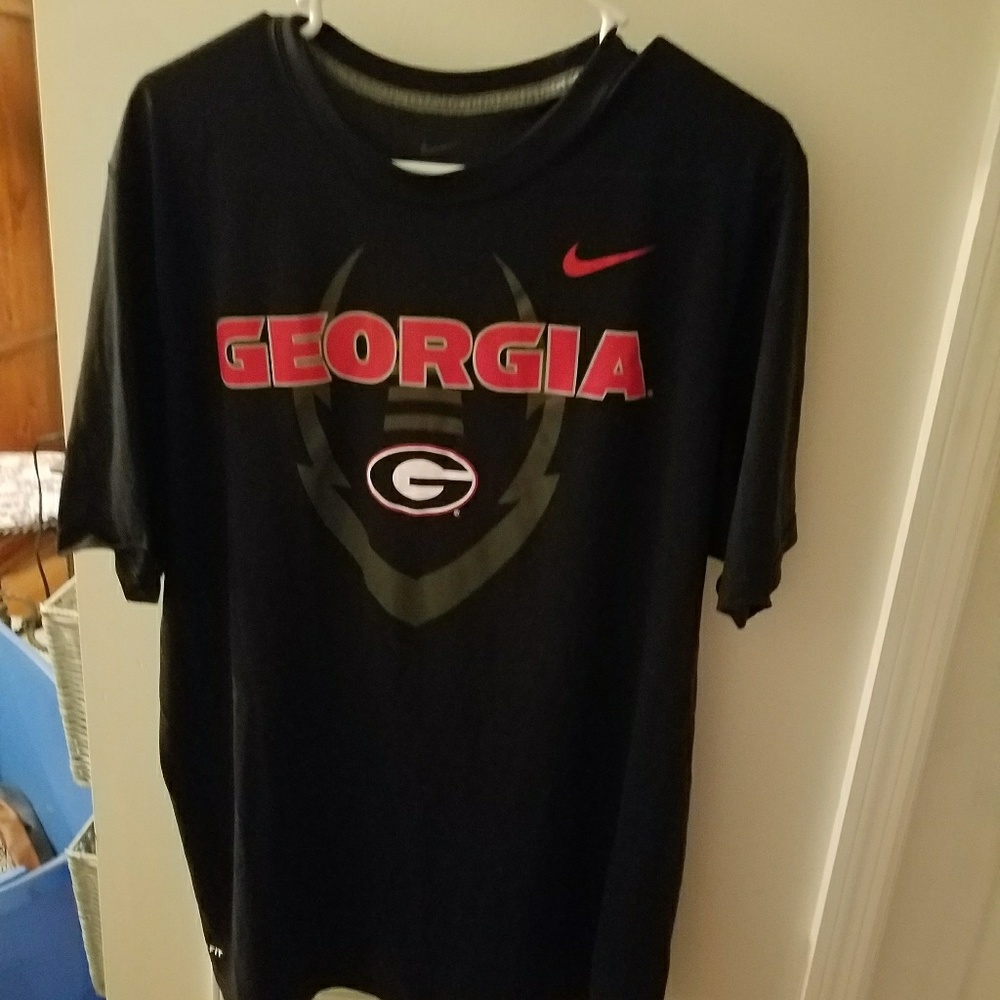 Mens Nike ga bulldogs shirt
