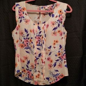 Floral Sleeveless Blouse