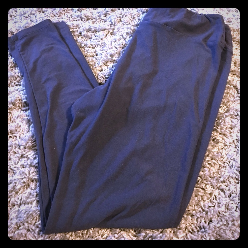 Solid gray T&C leggings