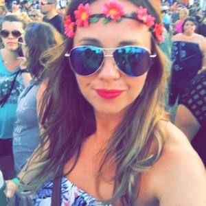 Meet your Posher, Jenn