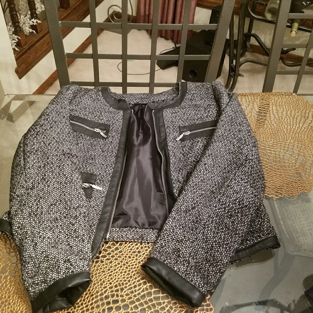 Jacket - Picture 2 of 3