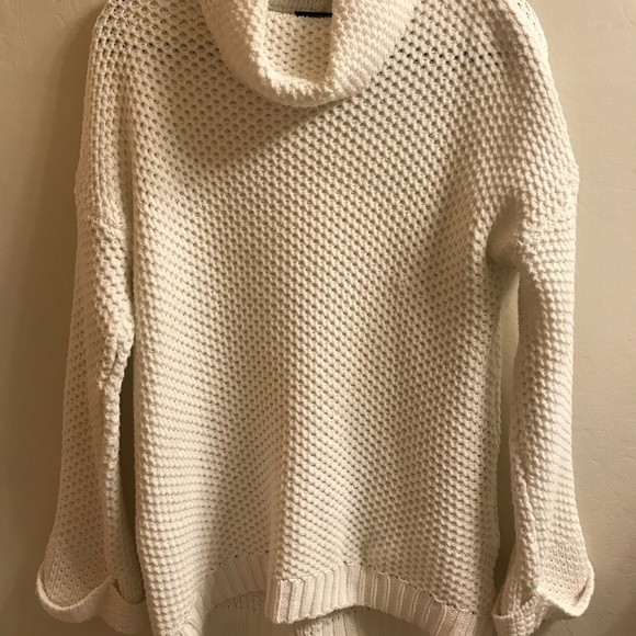 Forever 21 Sweaters - Forever21 White Knit Sweater