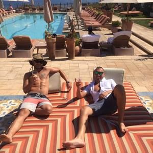 Meet your Posher, Clay