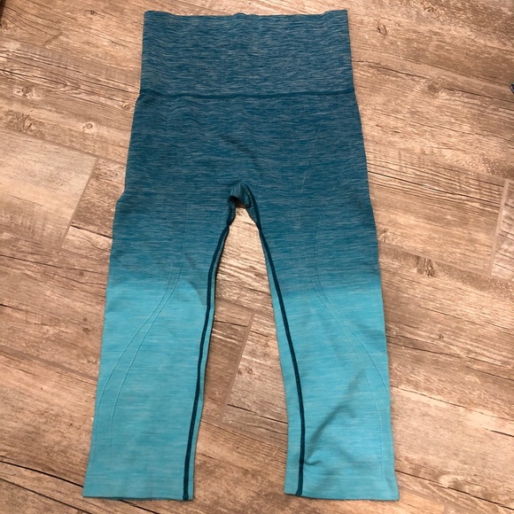 yelete Pants - Yelete size M workout leggings