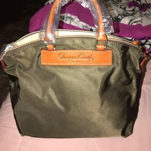 Dooney bourke