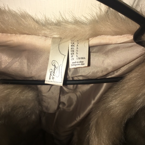 Forever 21 Faux fur jacket BRAND NEW WITHOUT TAGS - Picture 3 of 4