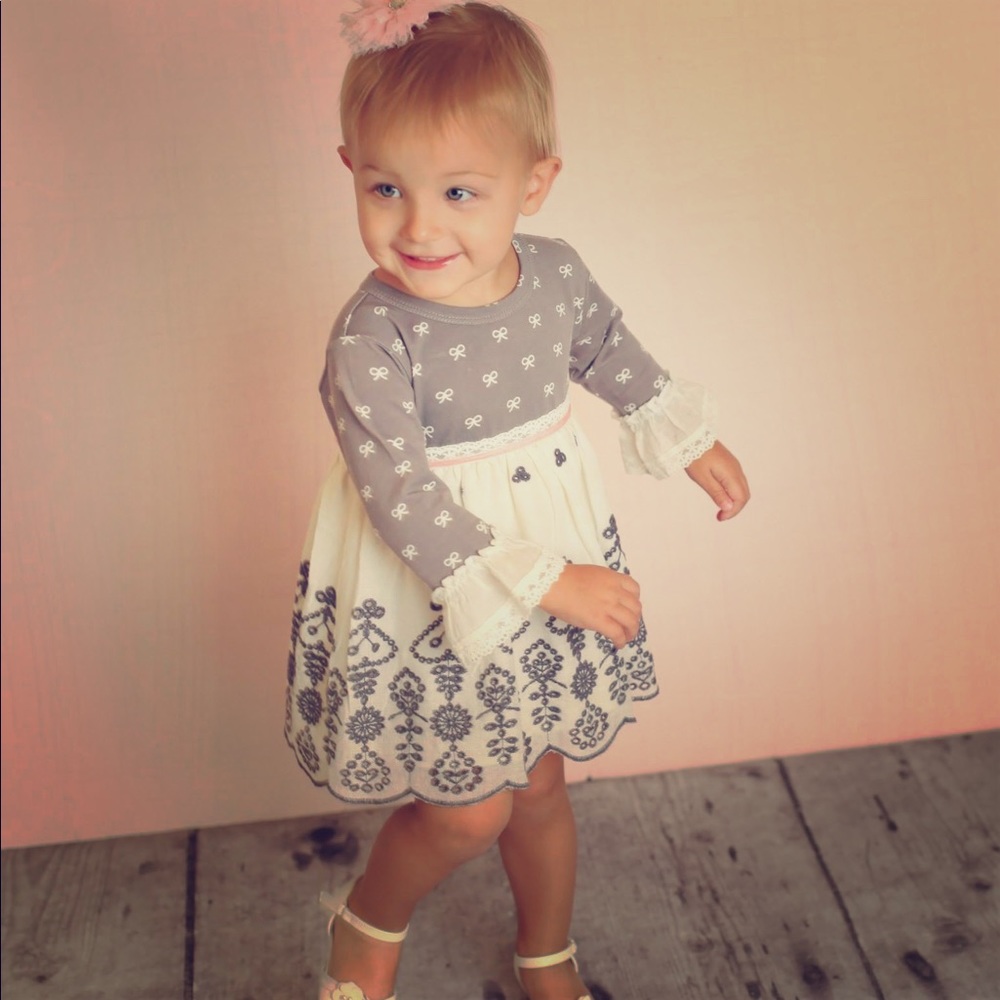 Purrfect Winter Pearl Swing 2 piece set