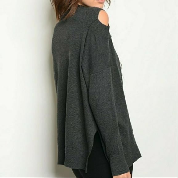 Mock Neck Cold Soulder Top - Picture 3 of 5