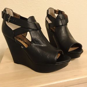 Black Wedge heels