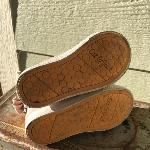 Cat and Jack Glitter Metallic sneakers - Picture 4 of 4