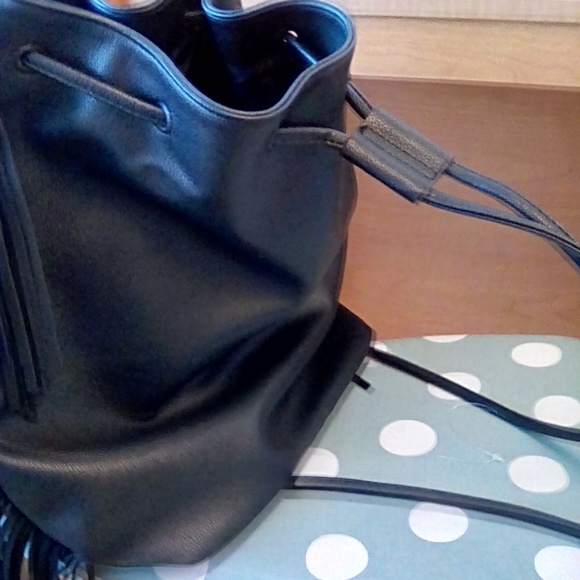 Victoria's Secret Fringe hobo bag- NWOT - Picture 5 of 7