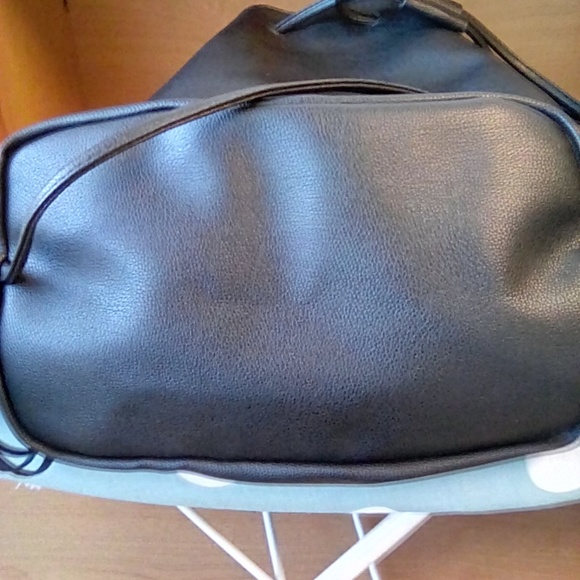 Victoria's Secret Fringe hobo bag- NWOT - Picture 3 of 7