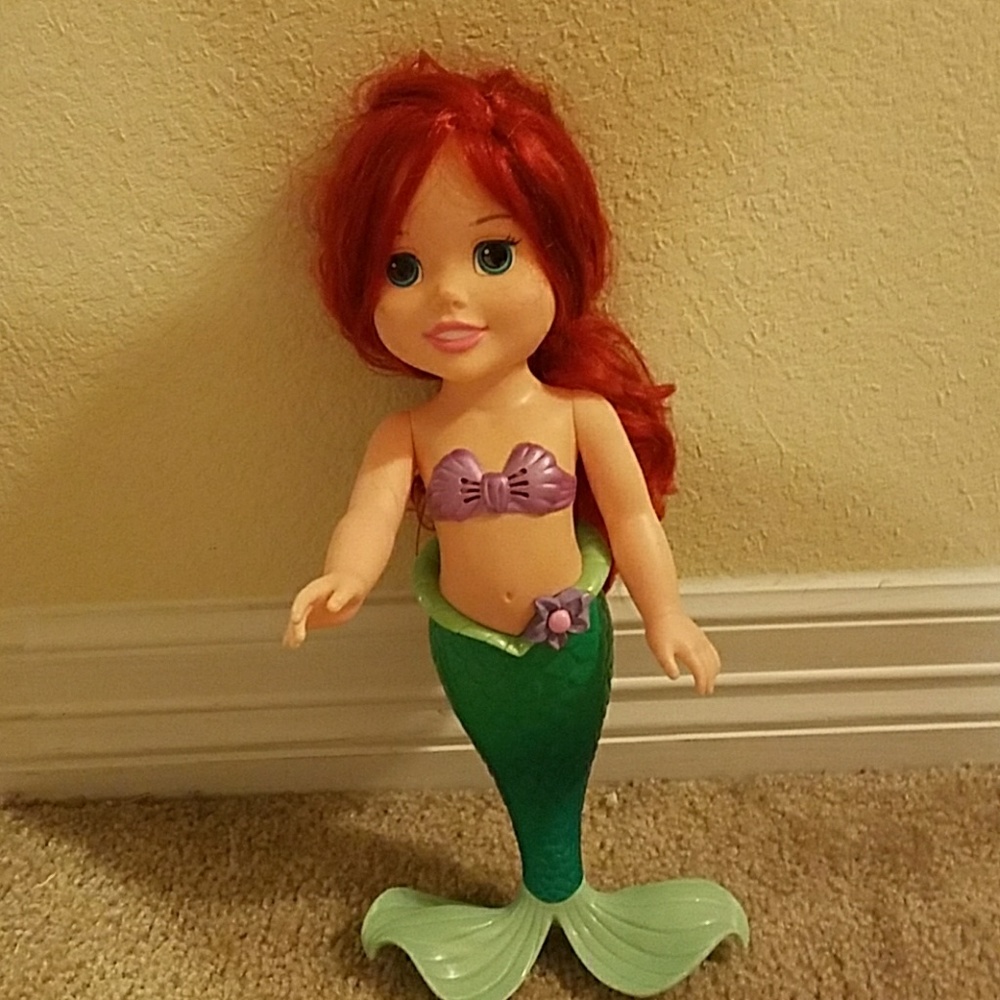 D.Princess The Little Mermaid Ariel 15"