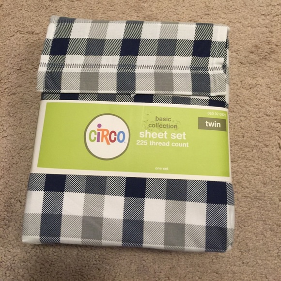 CIRCO basic collection sheet set 225 thread count - Picture 1 of 7