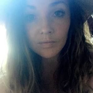 Meet your Posher, Abigail