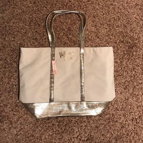 Victoria's Secret tote! - Picture 1 of 4