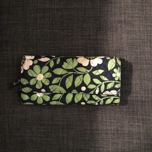 Vera Bradley tri fold wallet