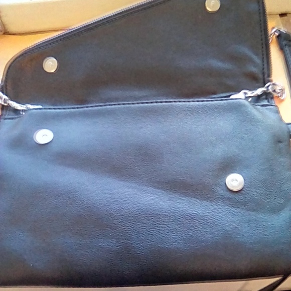 Apt. 9 Black clutch/cross-body bag - never used! - Picture 2 of 3