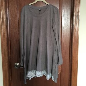 Gray long sleeve tunic