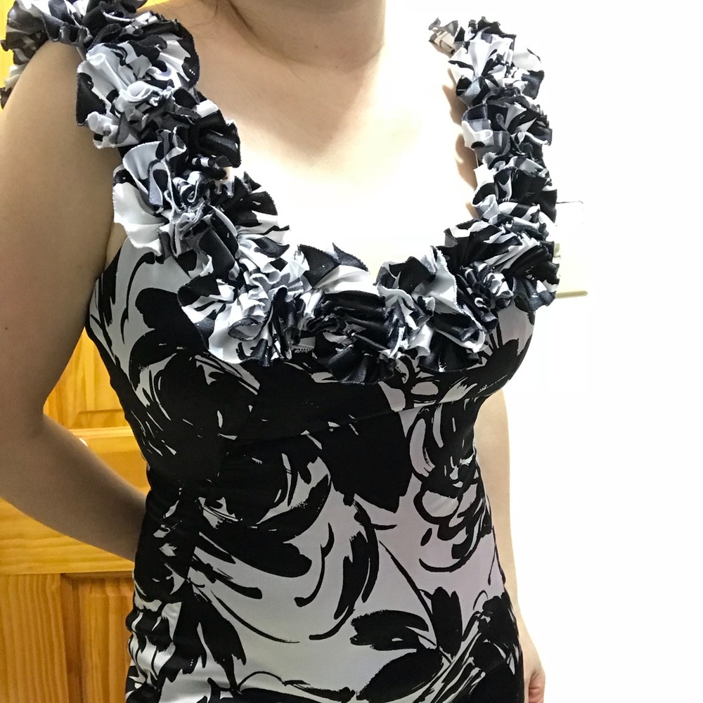 Dress! - Picture 2 of 8