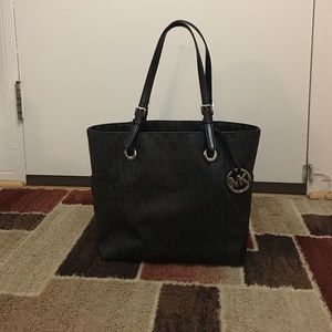 Michael Kors Jet Set Logo Tote.