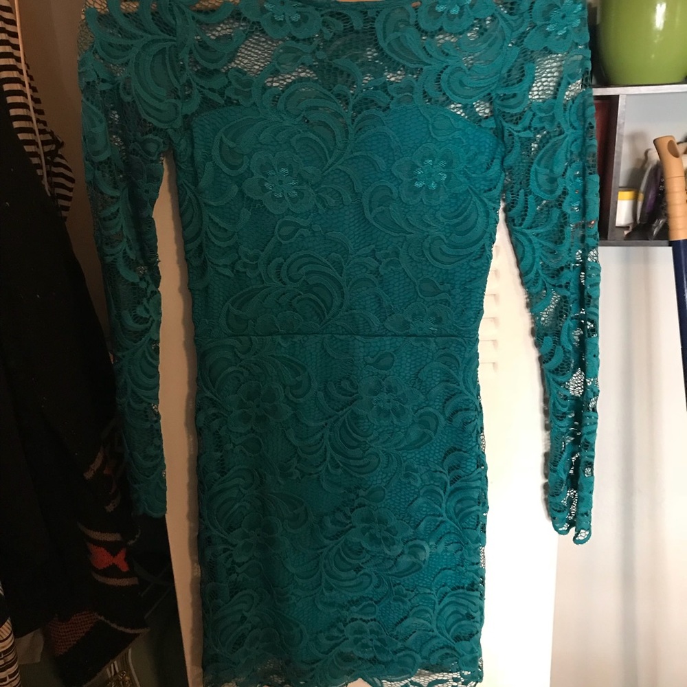 Green lace long sleeve back mesh Dress